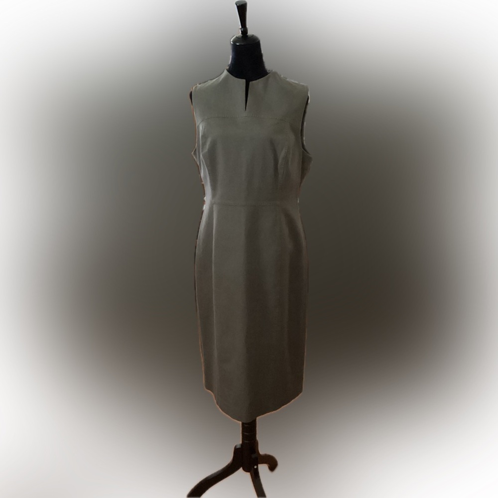 Banana Republic sleeveless dress; gray with back zipper size 14
